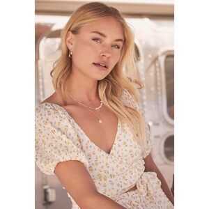 Lulus Days Of Sunshine Ivory Floral Print Puff Sleeve Wrap Crop Top White